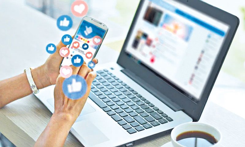 Social Media Influence | 4 ఏండ్ల‌లో రూ.2200 కోట్ల‌కు మార్కెట్?!