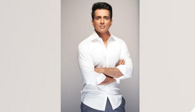 నేను శాఖాహారిని నా పేర మ‌ట‌న్ షాపు?: న‌టుడు సోనూసూద్‌