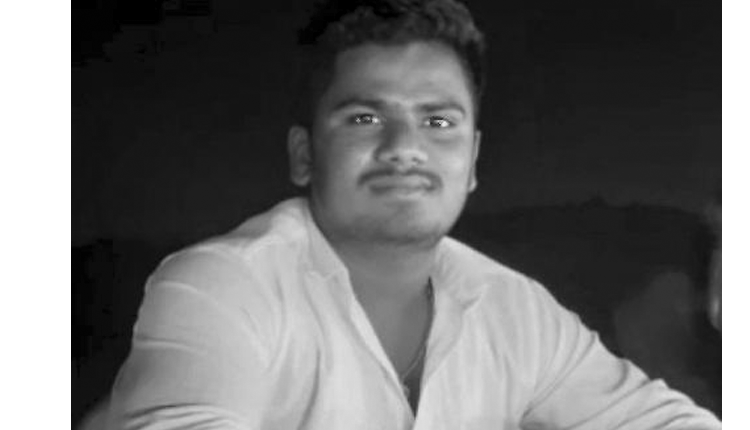 ఉరేసుకొని యువకుడి ఆత్మహత్య