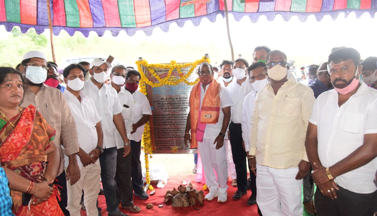 సంక్షేమానికి ప్రభుత్వం కట్టుబడి ఉంది : మంత్రి శ్రీనివాస్‌ గౌడ్‌