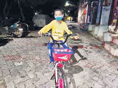 బాలుడి దాతృత్వం.. గిఫ్ట్‌గా సైకిల్‌ ఇచ్చిన స్టాలిన్‌