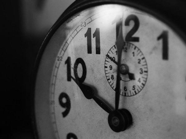 గంట ముందుగా లేచినా కుంగుబాటు ముప్పున‌కు చెక్!