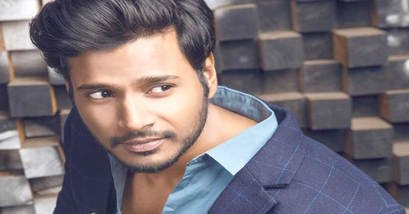 త‌న బ‌ర్త్‌డే సంద‌ర్భంగా 300 మంది అనాథ పిల్ల‌ల‌కు సాయం