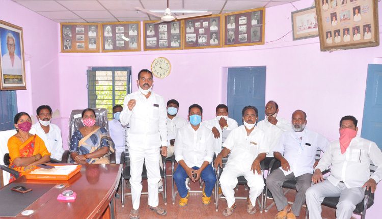 ఆరోపణలపై బహిరంగచర్చకు సిద్ధమా!