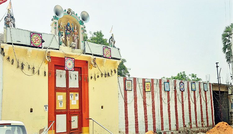 రామాలయ భూములపై రాబందుల రెక్కలు