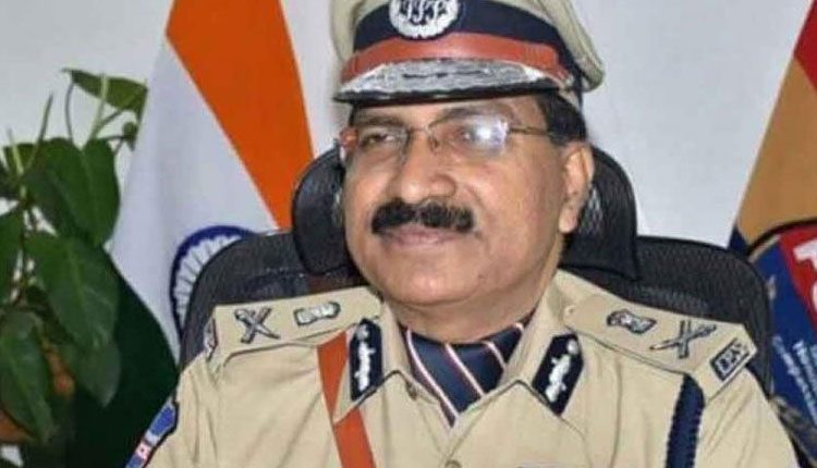 మాన‌వ‌త్వాన్ని మర‌వ‌ద్దు : డీజీపీ మ‌హేంద‌ర్‌రెడ్డి