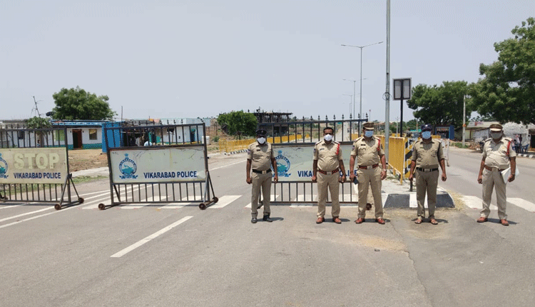 తెలంగాణ, కర్నాటక రాష్ట్రాల మధ్య రాకపోకలపై ఆంక్షలు