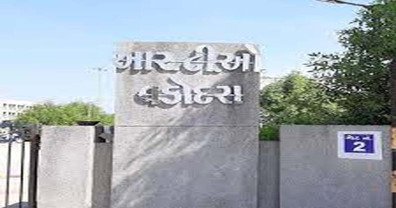 ఎస్‌యూవీలో రేప్ చేసేంత ప్లేస్ ఉంటుందా.. ఆర్టీవోను అడిగిన పోలీసులు