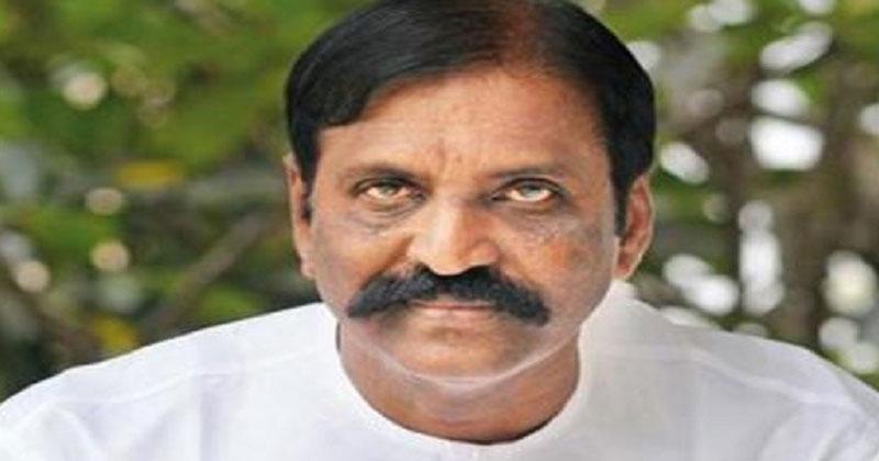 వైర‌ముత్తుపై మాలీవుడ్ న‌టీమ‌ణులు ఫైర్