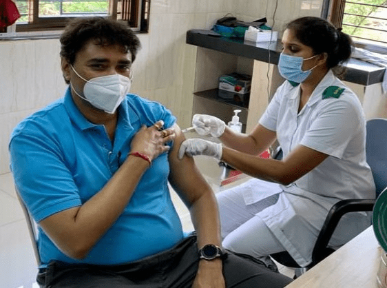 ఉద్యోగుల కోసం వేదాంత మెగా వ్యాక్సినేషన్‌ డ్రైవ్‌…