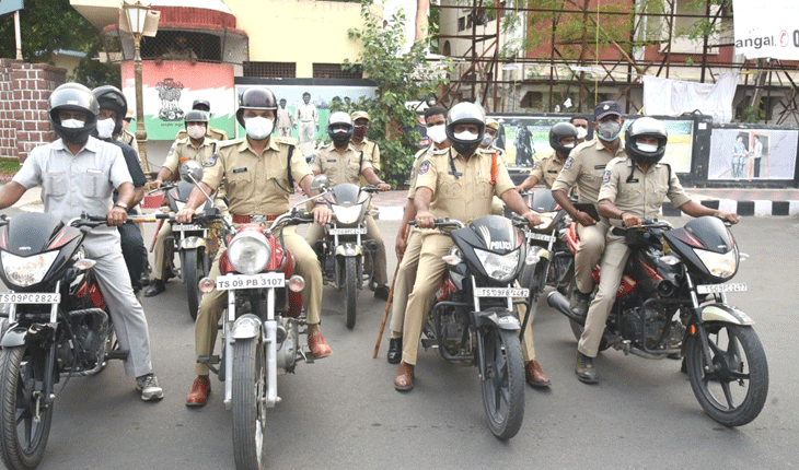 వరంగల్ ట్రై సిటీలో.. గల్లీ గల్లీలోను పోలీసుల తనిఖీలు