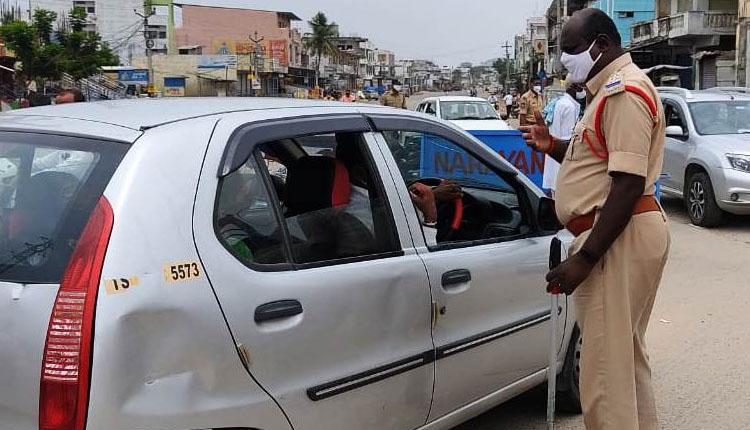 అనవసరంగా బయటకు వస్తే కేసులు