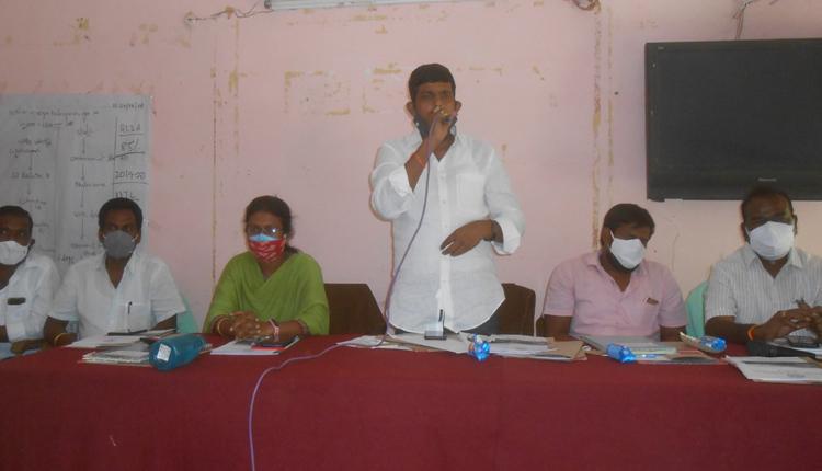 సమన్వయంతో పని చేయాలి