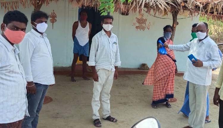 కరోనా కాలంలో సర్పంచ్‌ల చేయూత