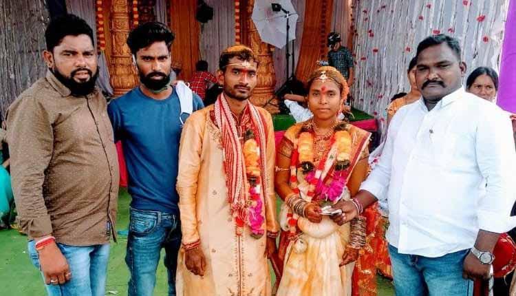 పేదింటి పెళ్లికి గ్రామస్తులే పెద్దలై..