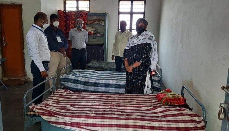 తల్లిదండ్రులను కోల్పోయిన బాలలను చేరదీస్తాం