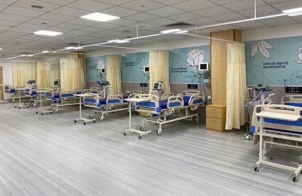 కరోనా పోరులో కార్పొరేట్లు