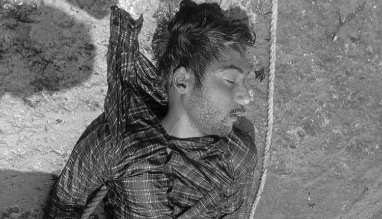 సెల్ఫీ దిగుతూ.. వాగులో పడి యువకుడు మృతి