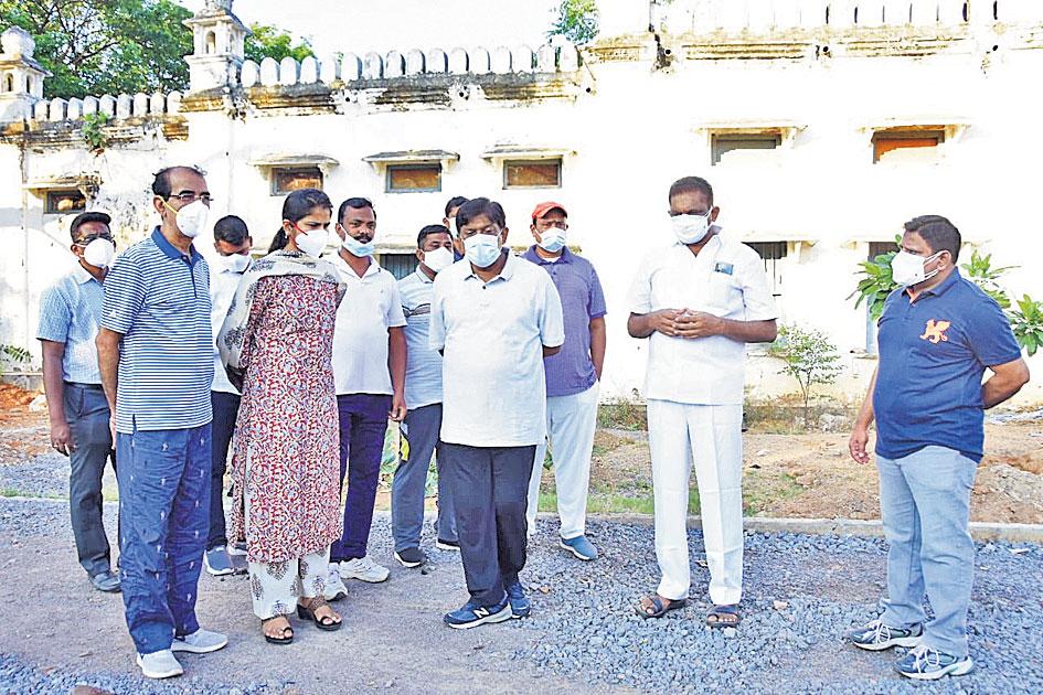 కరీంనగర్‌లో త్వరలో పీవీ విగ్రహం