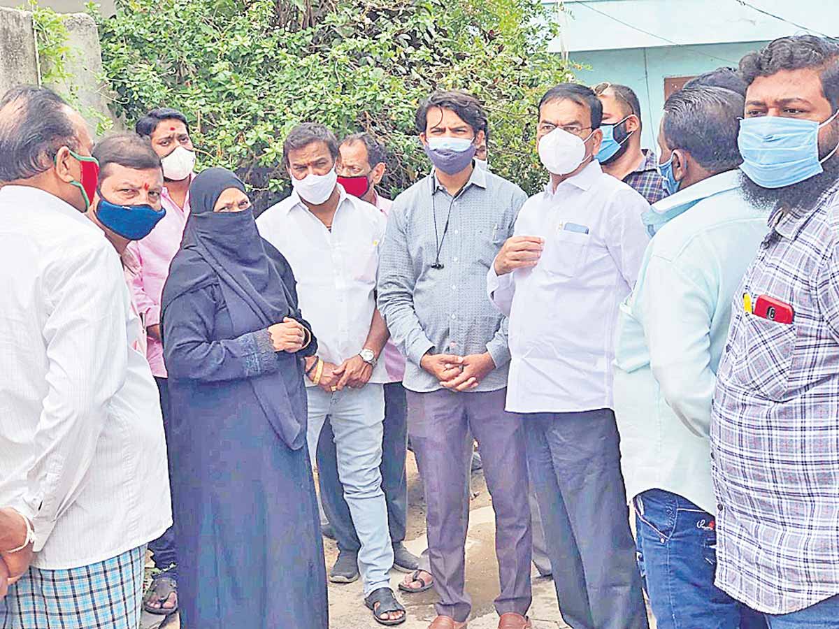 అన్ని డివిజన్లలో అభివృద్ధి పనులు చేపడతాం