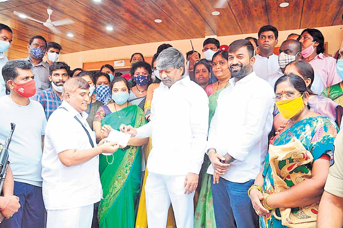 ప్రజల ఆకాంక్షలకు అనుగుణంగా పథకాలు