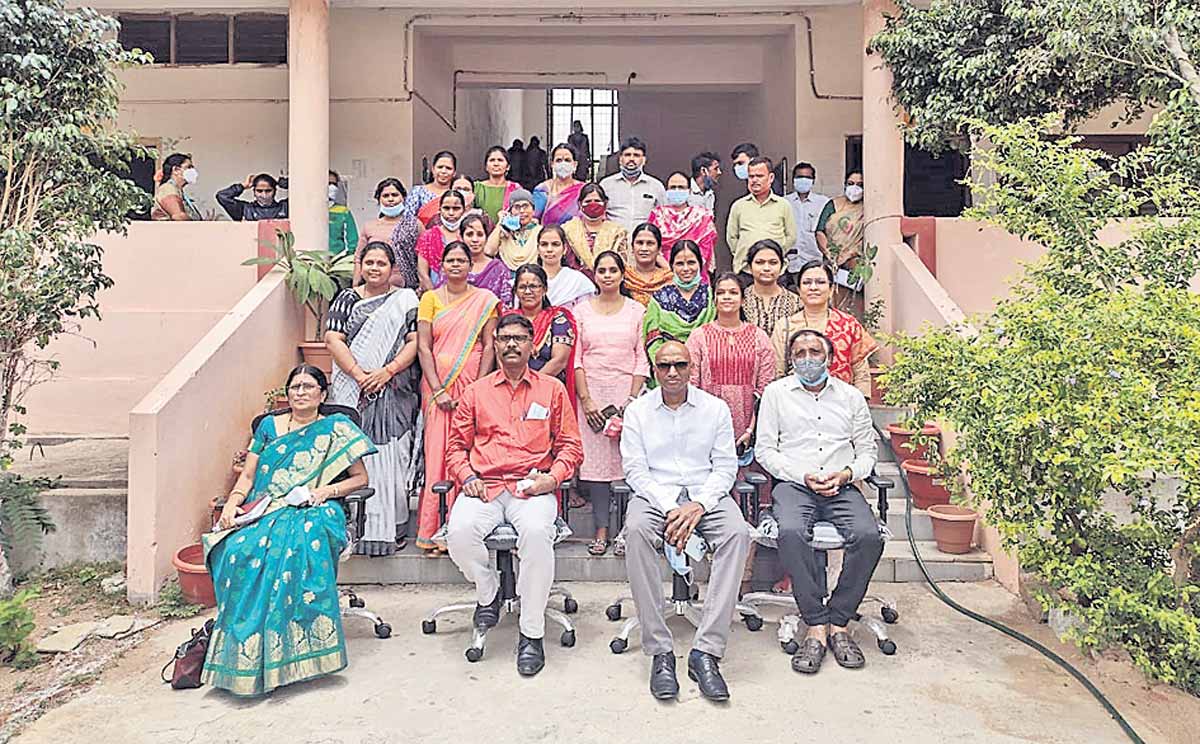 భారతదేశం అగ్రగామిగా నిలబడాలంటే పరిశోధనలు అత్యవసరం