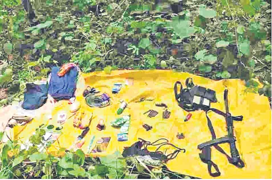 ఆరుగురు మావోయిస్టుల కాల్చివేత