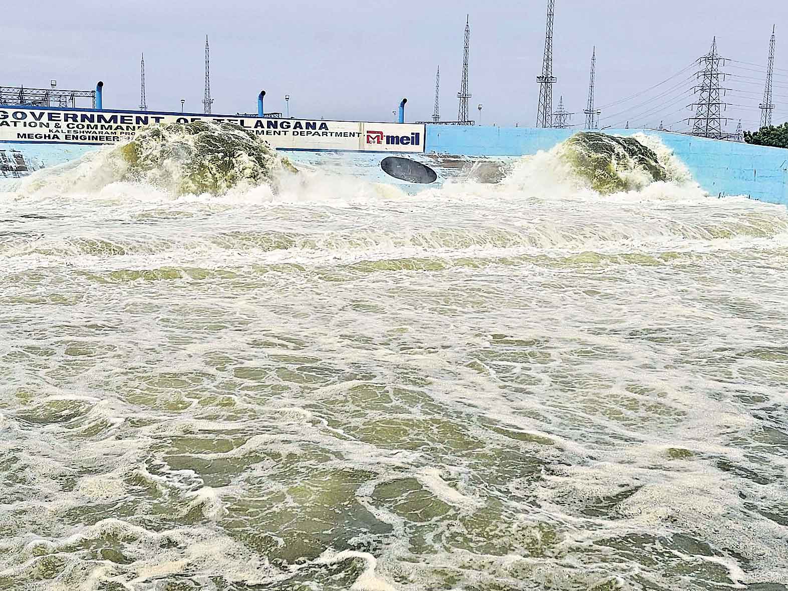 కాళేశ్వరం ఎత్తిపోతలు షురూ