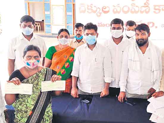 కవలలిద్దరికీ కల్యాణలక్ష్మి