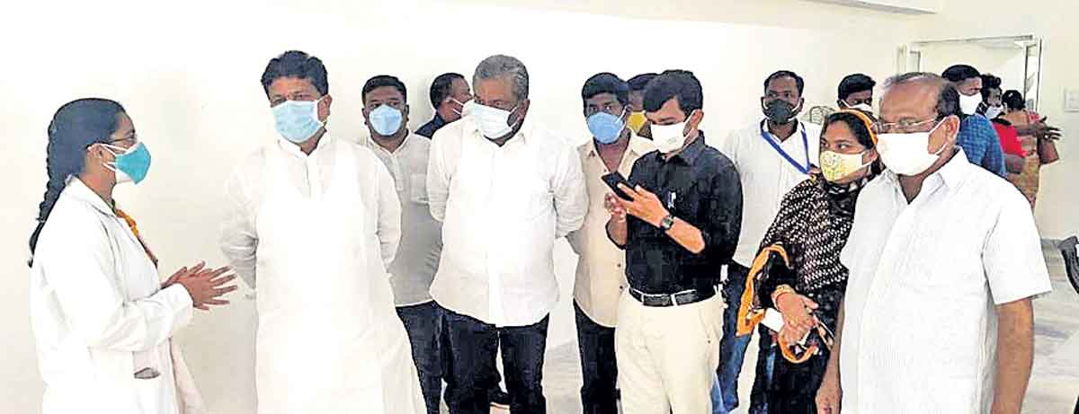 అందరూ టీకా వేయించుకోవాలి