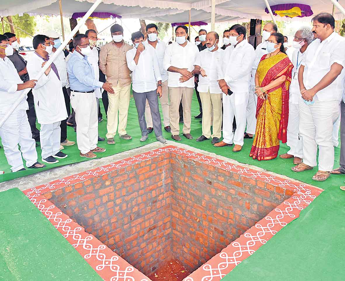 ఓరుగల్లులో దేశంలోనే పెద్ద దవాఖాన