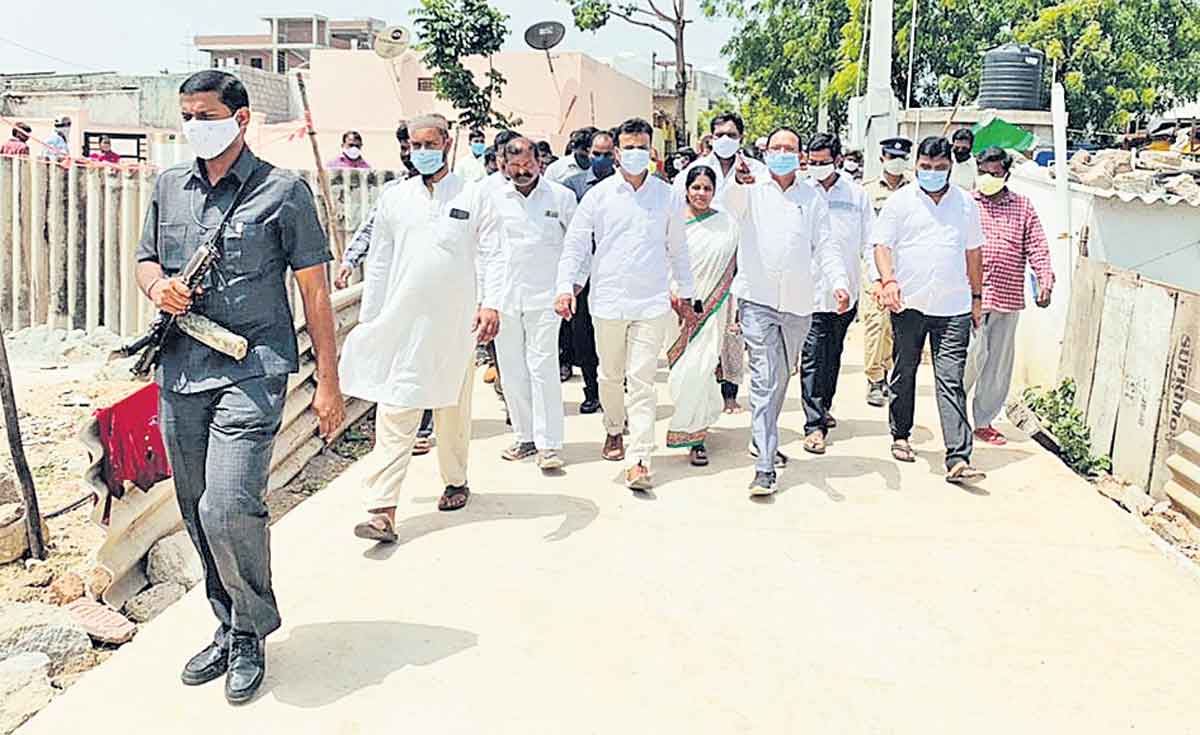 ప్రజా సమస్యల పరిష్కారమే లక్ష్యం