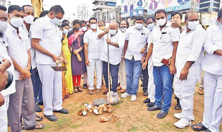 తెలంగాణ నీటి వాటాపై పోరాడుతాం