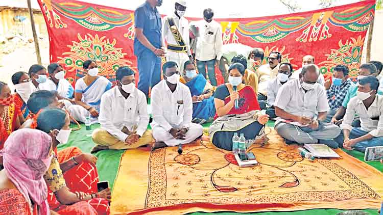 వాసాలమర్రిని మార్చేస్తాం