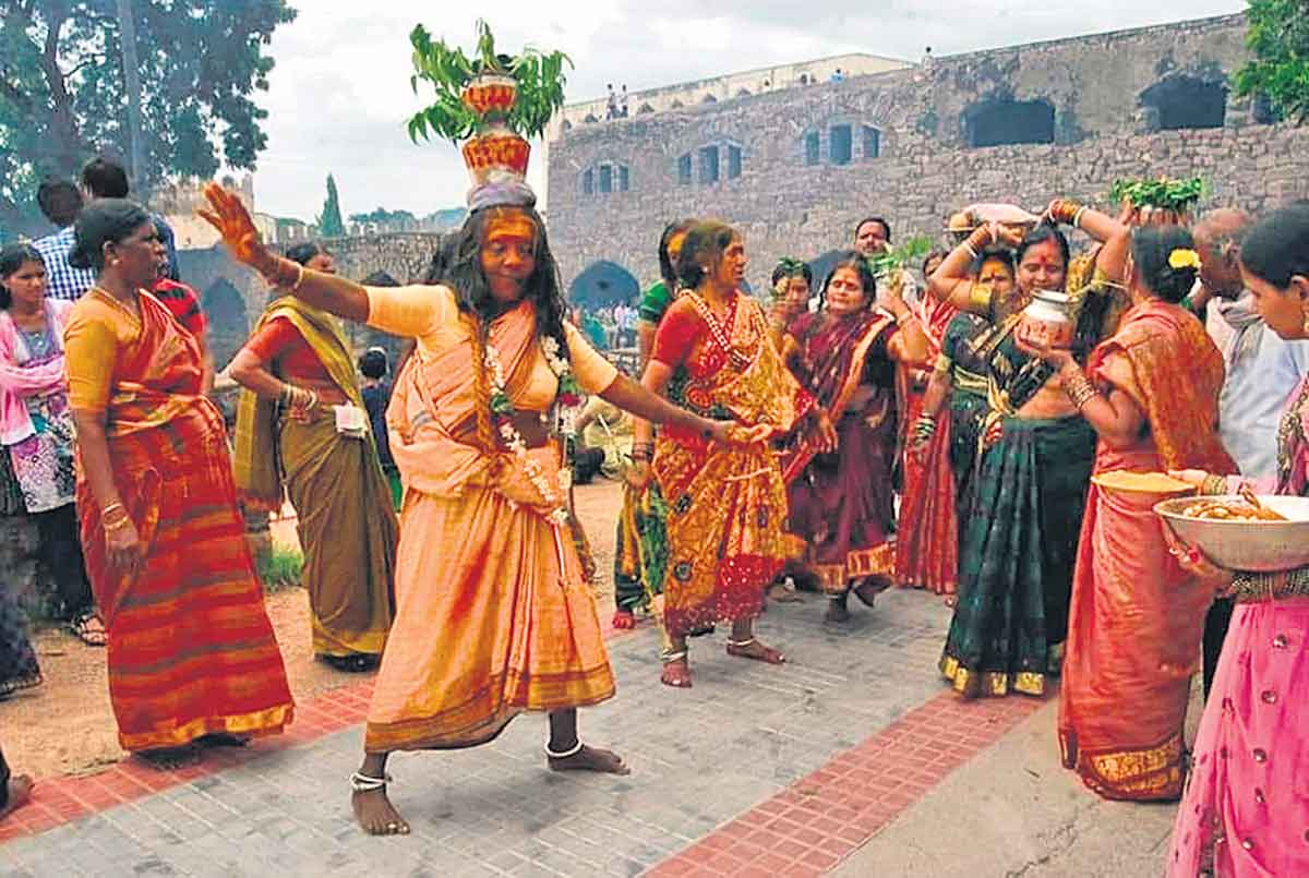 జూలై 11న గోల్కొండ బోనాలు షురూ