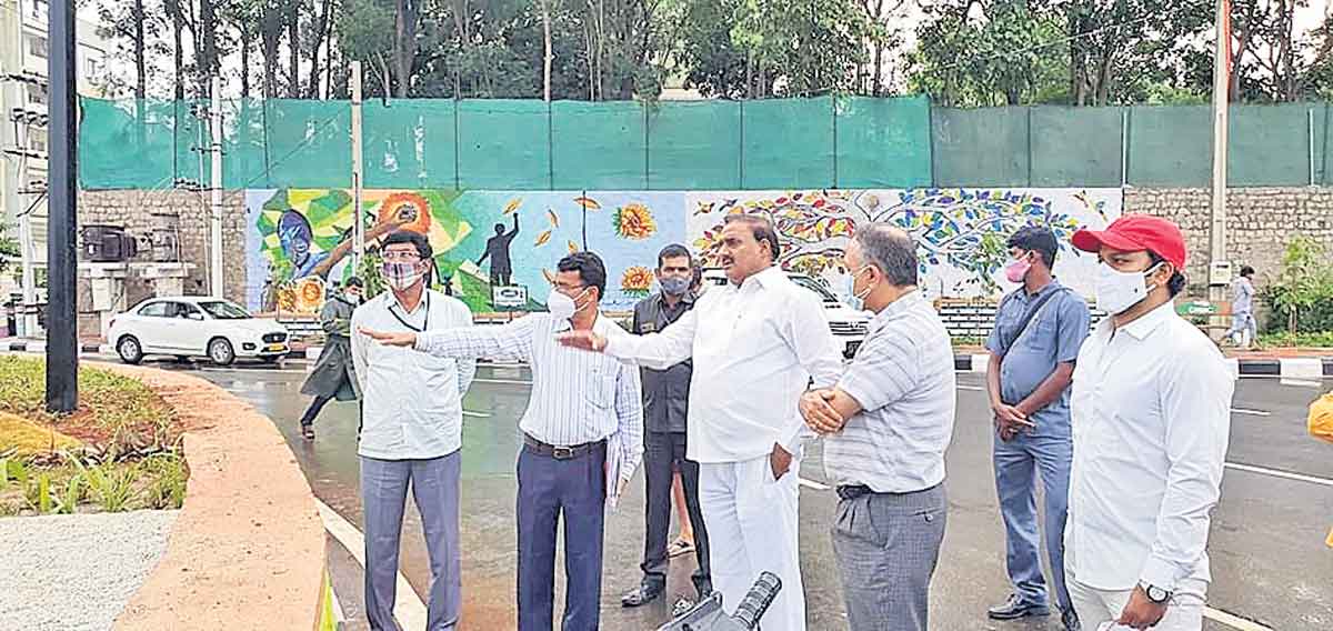 ప్రజలకు సౌకర్యవంతమైన ప్రయాణానికి లింకు రోడ్లు