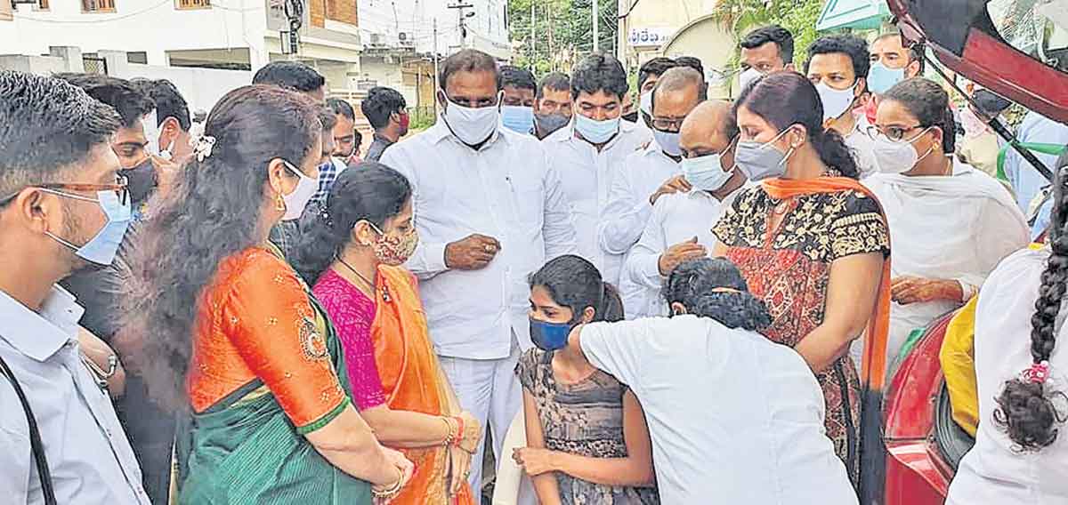 ప్రజల ముంగిటకూ వ్యాక్సినేషన్‌ డ్రైవ్‌