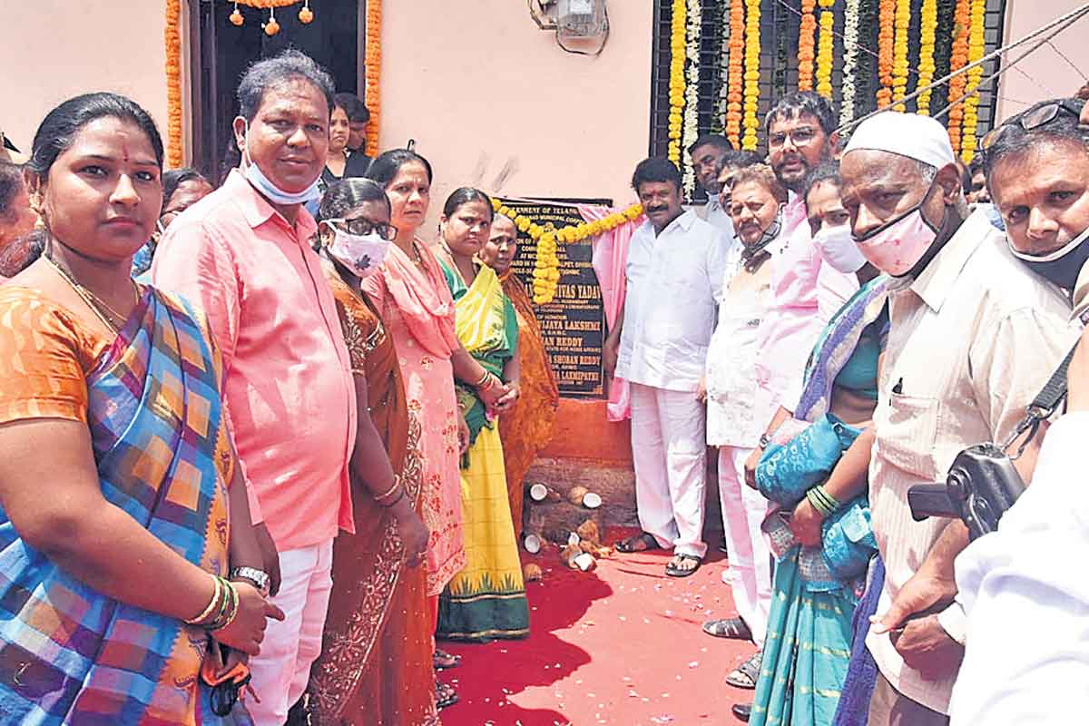 ప్రజా సమస్యల పరిష్కారానికి కృషి