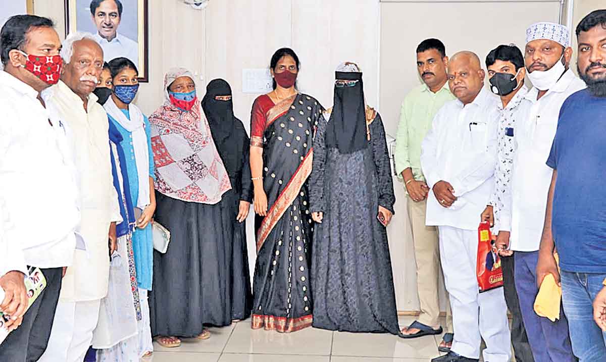 అబేద్‌ కుటుంబానికి అండగా ఉంటాం