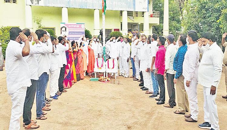 అభివృద్ధిలో తెలంగాణ దేశానికే ఆదర్శం