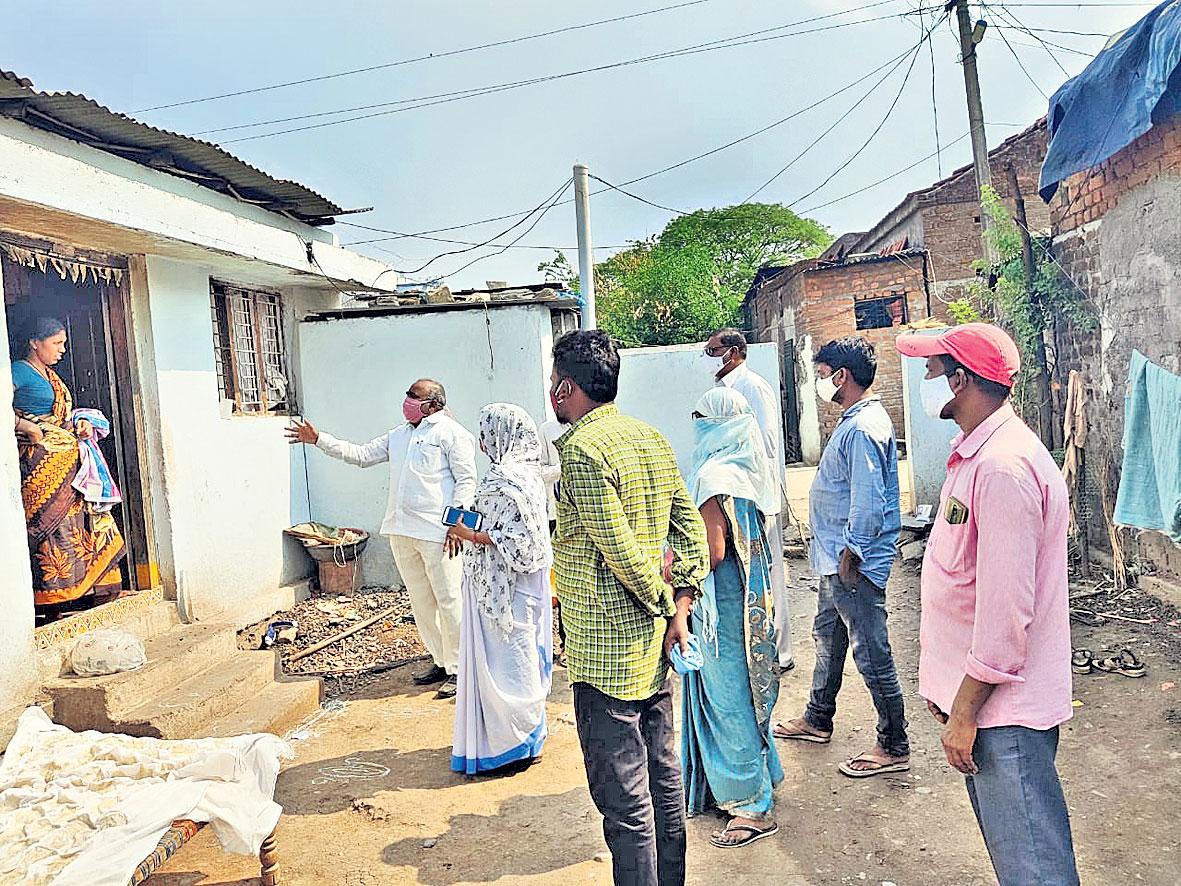 ఇండ్లలోనే గెలిచారు