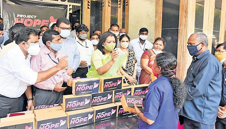 95 శాతం శానిటేషన్‌ సిబ్బందికి వ్యాక్సినేషన్‌