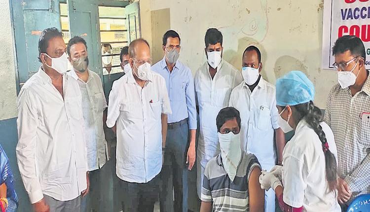 సీఎం ఆదేశాల మేరకు అదనపు కేంద్రాలు