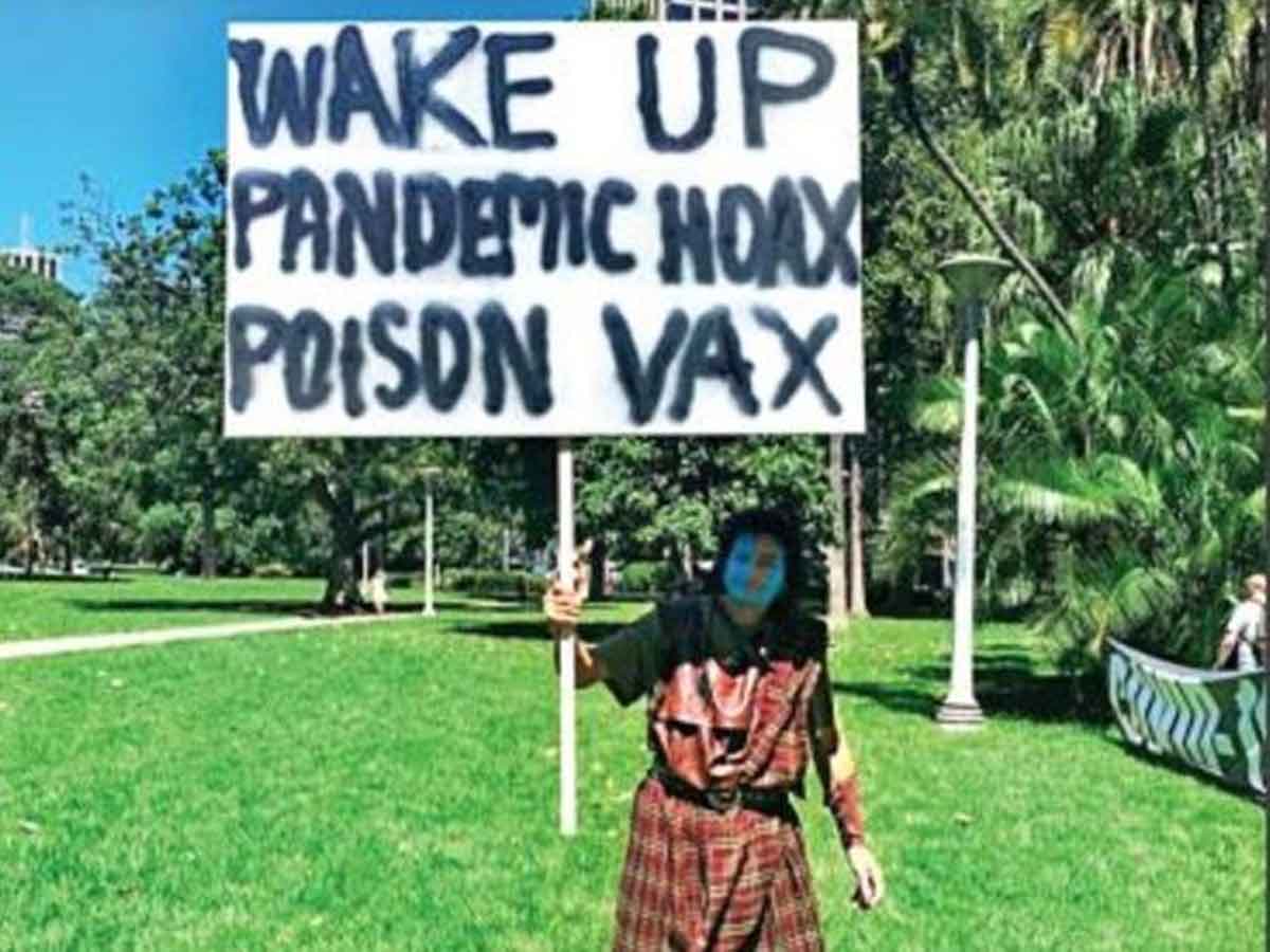 నిజంగా నిజం : కరోనాపై సోష‌ల్ మీడియాలో అన్నీ త‌ప్పుడు రాత‌లే!