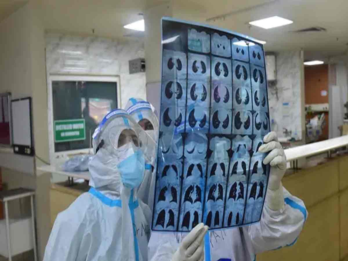 ఊపిరితిత్తులతో డెల్టా ప్లస్‌కు సంబంధం : డాక్టర్‌ అరోరా