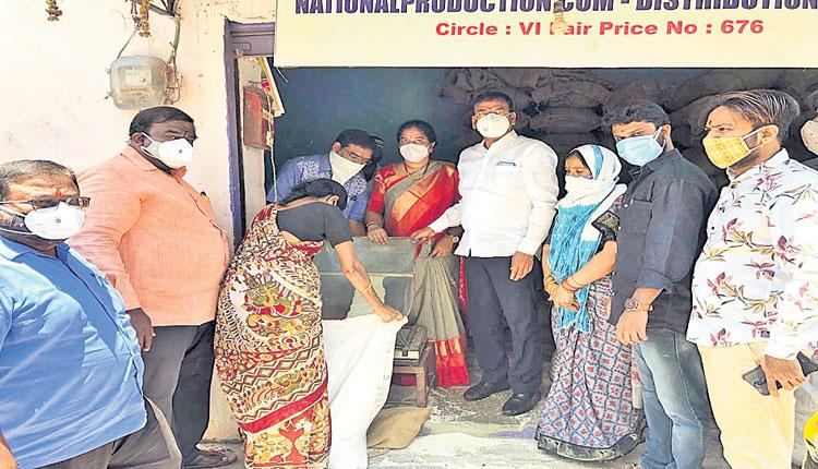 లాక్‌డౌన్‌లో ఇబ్బందులు లేకుండా చర్యలు