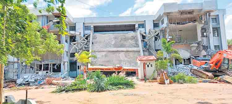 జైలు మాయం దవాఖాన ఖాయం