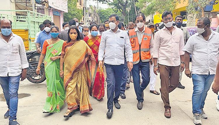 పూడికతీతను సక్రమంగా చేపట్టాలి