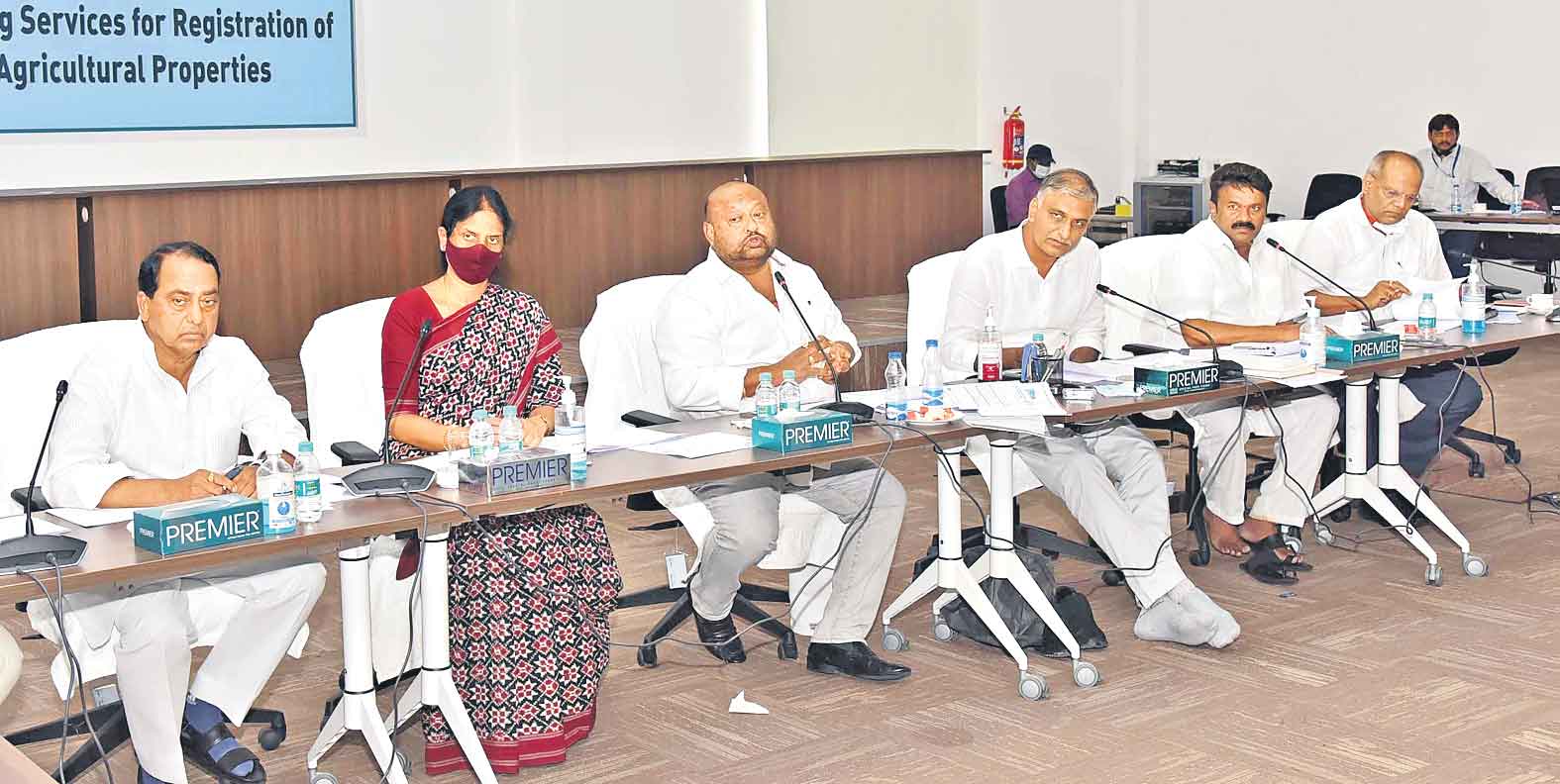 పదిరోజుల్లో కొత్త కార్డుల వెరిఫికేషన్‌