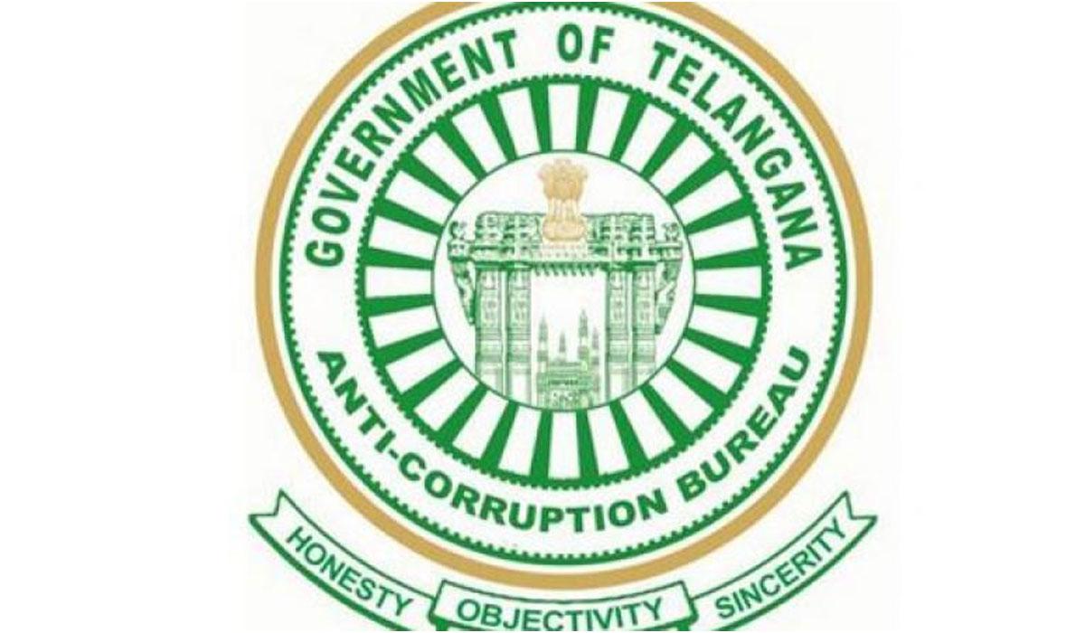 ఏసీబీ వలలో పంచాయతీ సెక్రటరీ.. రూ. 90 వేలు సీజ్